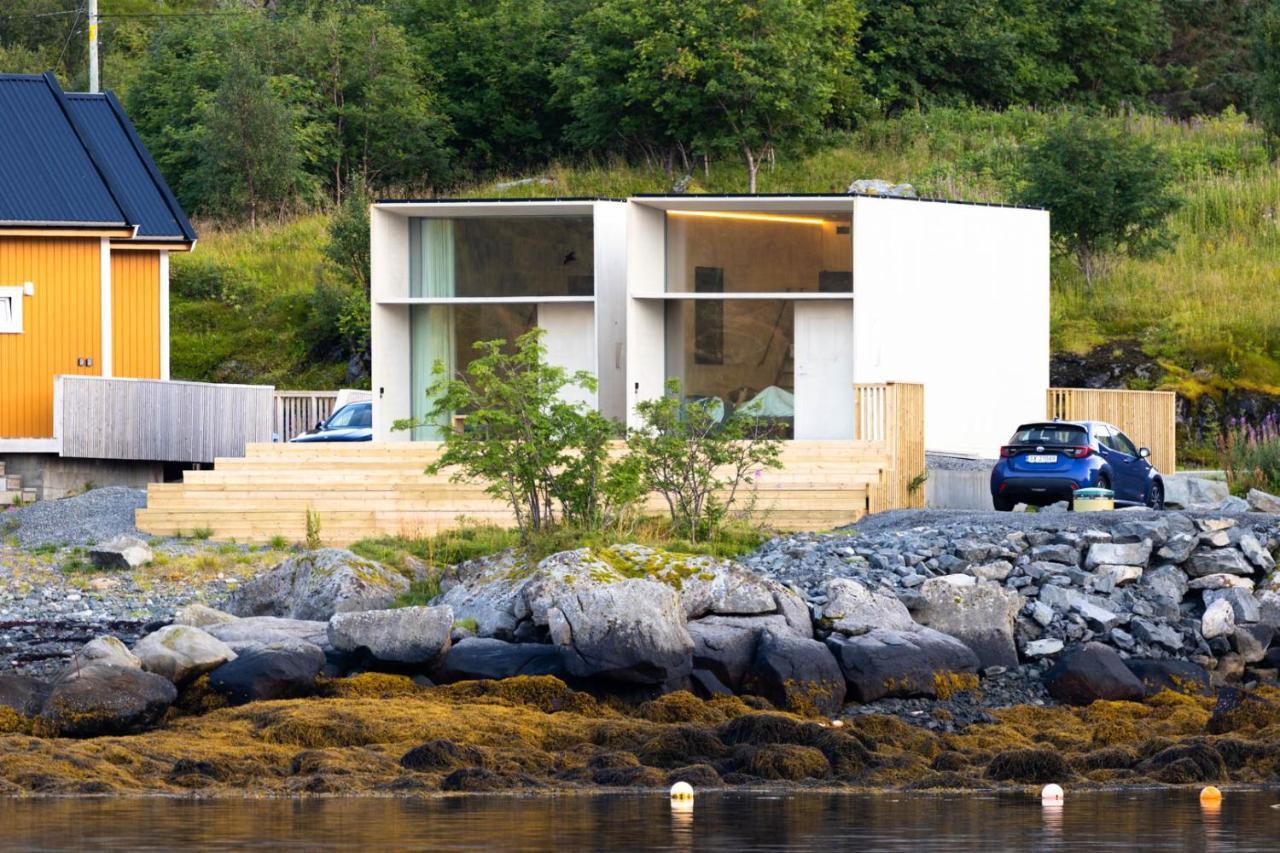 Oceanview Mini-House - Stunning Views Apartment Ramberg Exterior photo