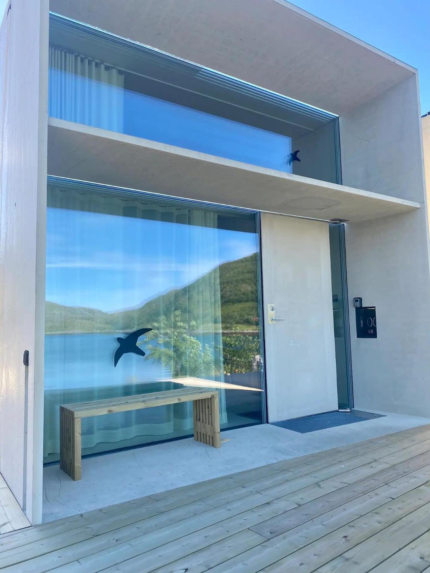 Oceanview Mini-House - Stunning Views Apartment Ramberg Exterior photo