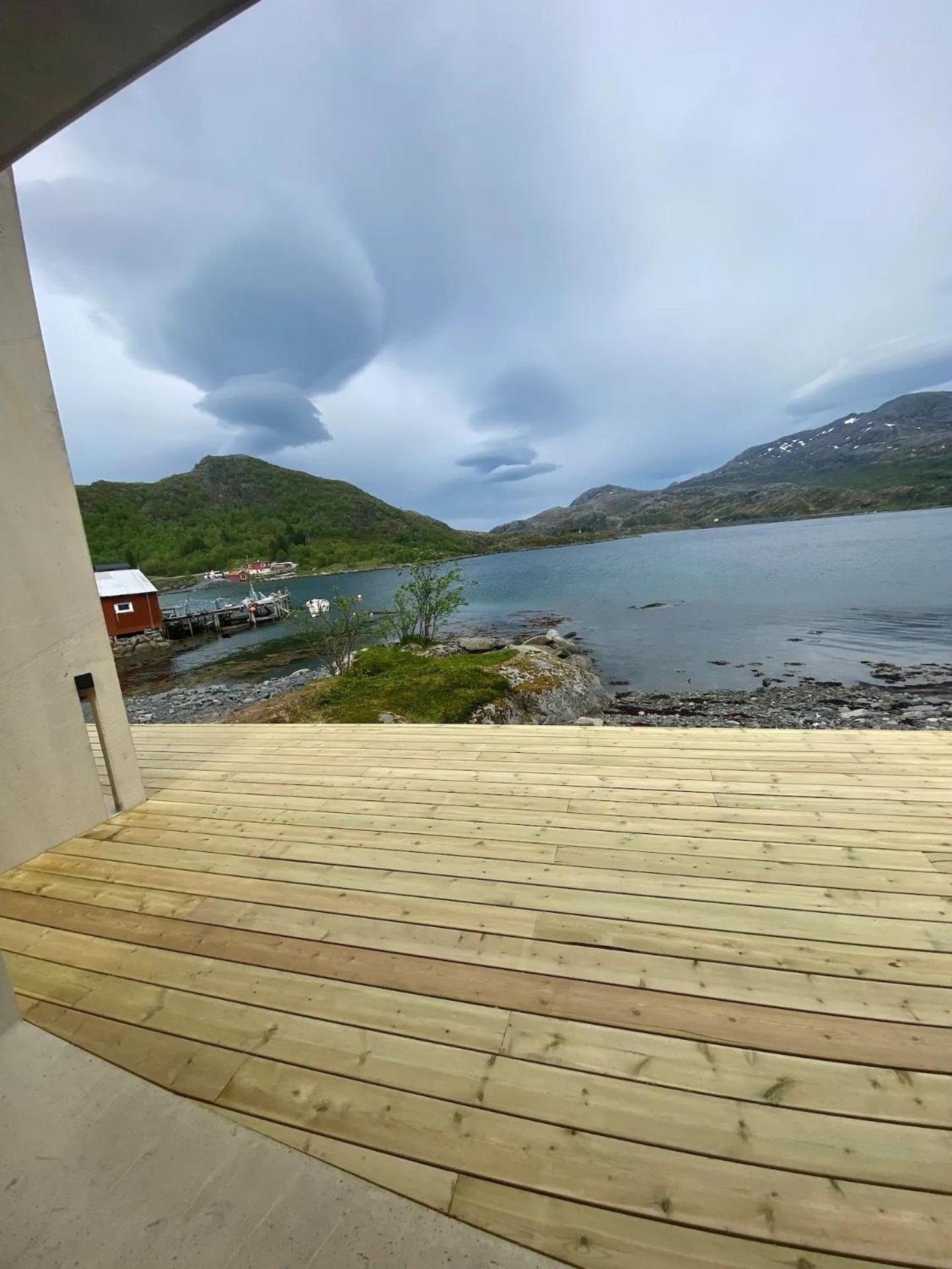 Oceanview Mini-House - Stunning Views Apartment Ramberg Exterior photo