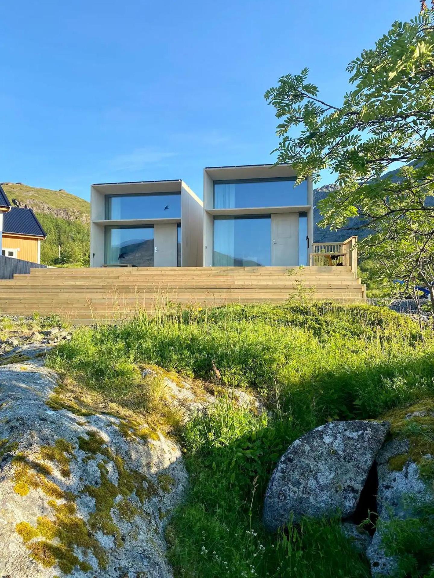 Oceanview Mini-House - Stunning Views Apartment Ramberg Exterior photo