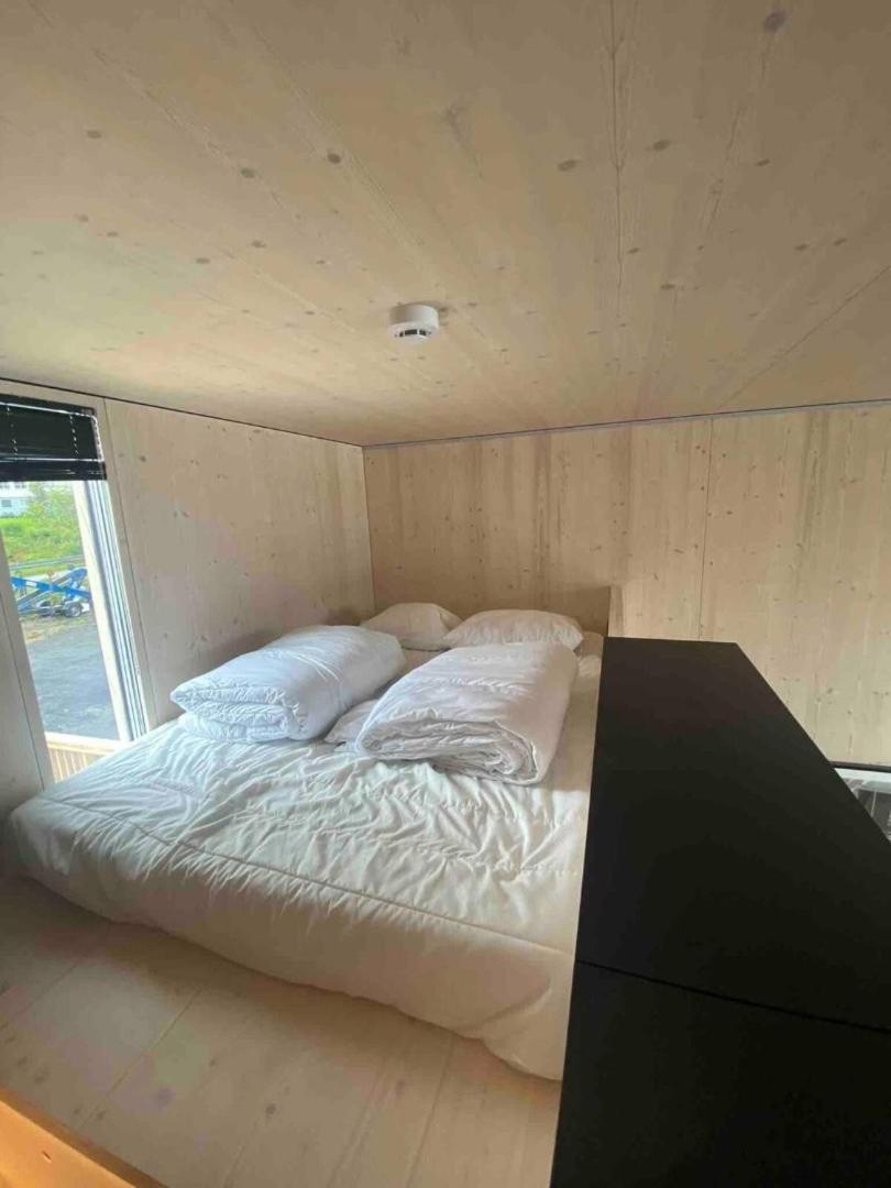 Oceanview Mini-House - Stunning Views Apartment Ramberg Exterior photo
